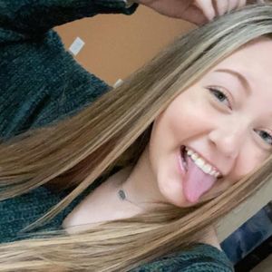 Meet your Posher, Alyssa